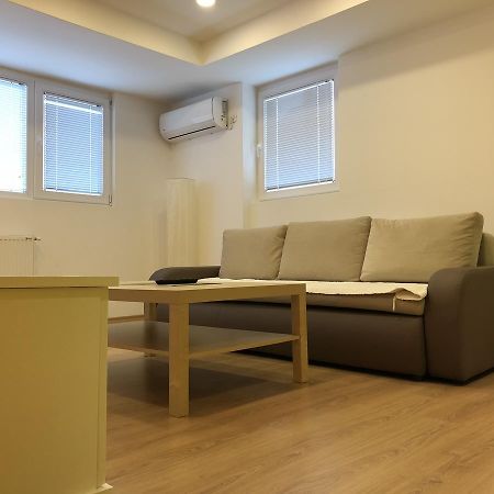 Premium 4U - City Center 50M2 - Skopje Exteriör bild